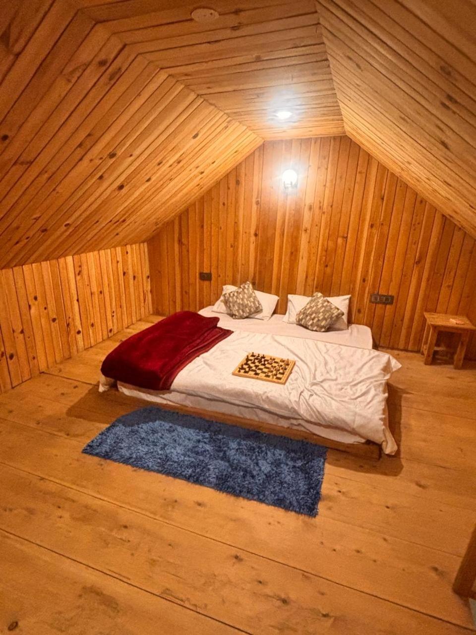 The Cozy Cabin, Jibhi Banjār Zewnętrze zdjęcie