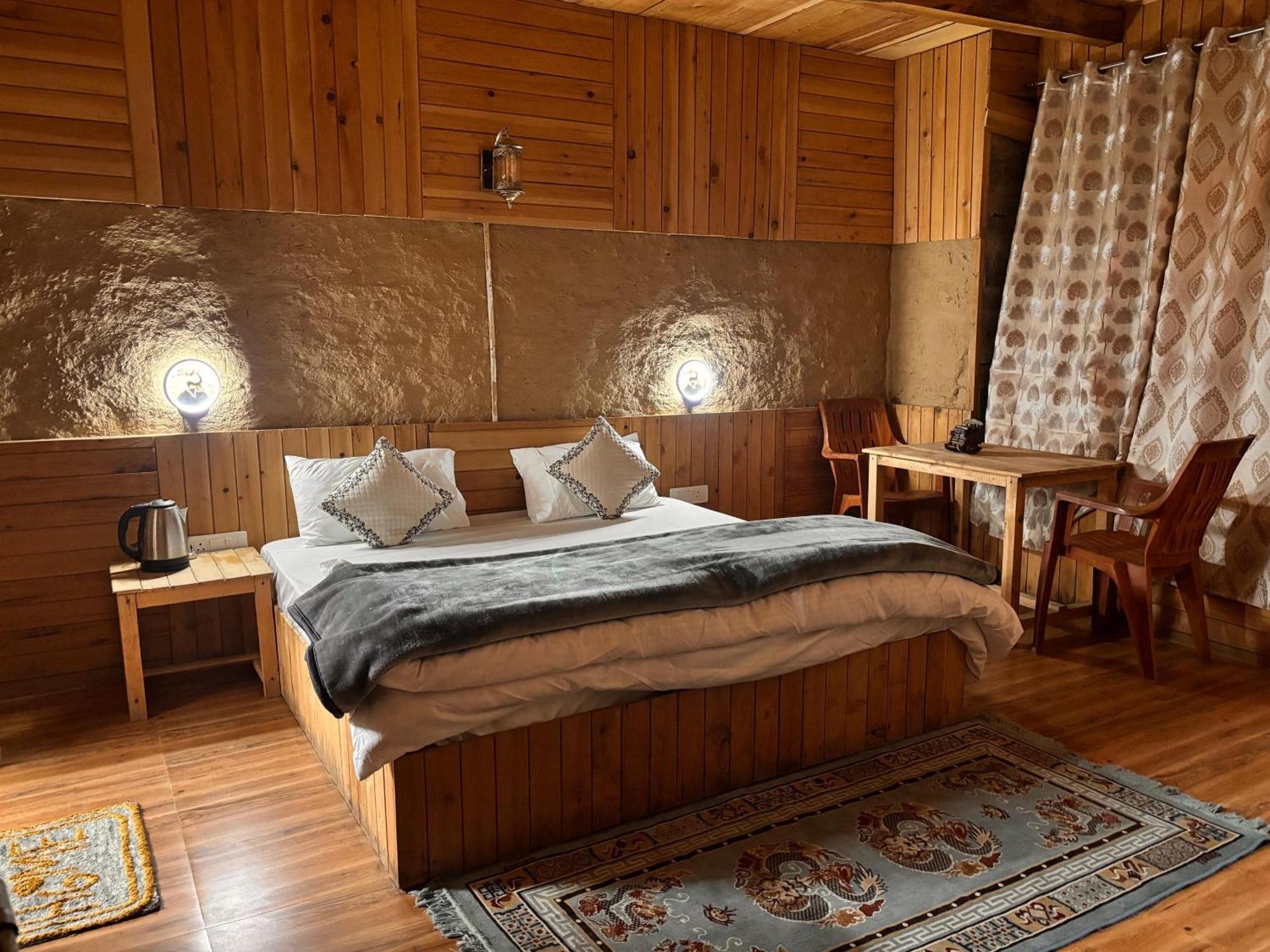 The Cozy Cabin, Jibhi Banjār Zewnętrze zdjęcie